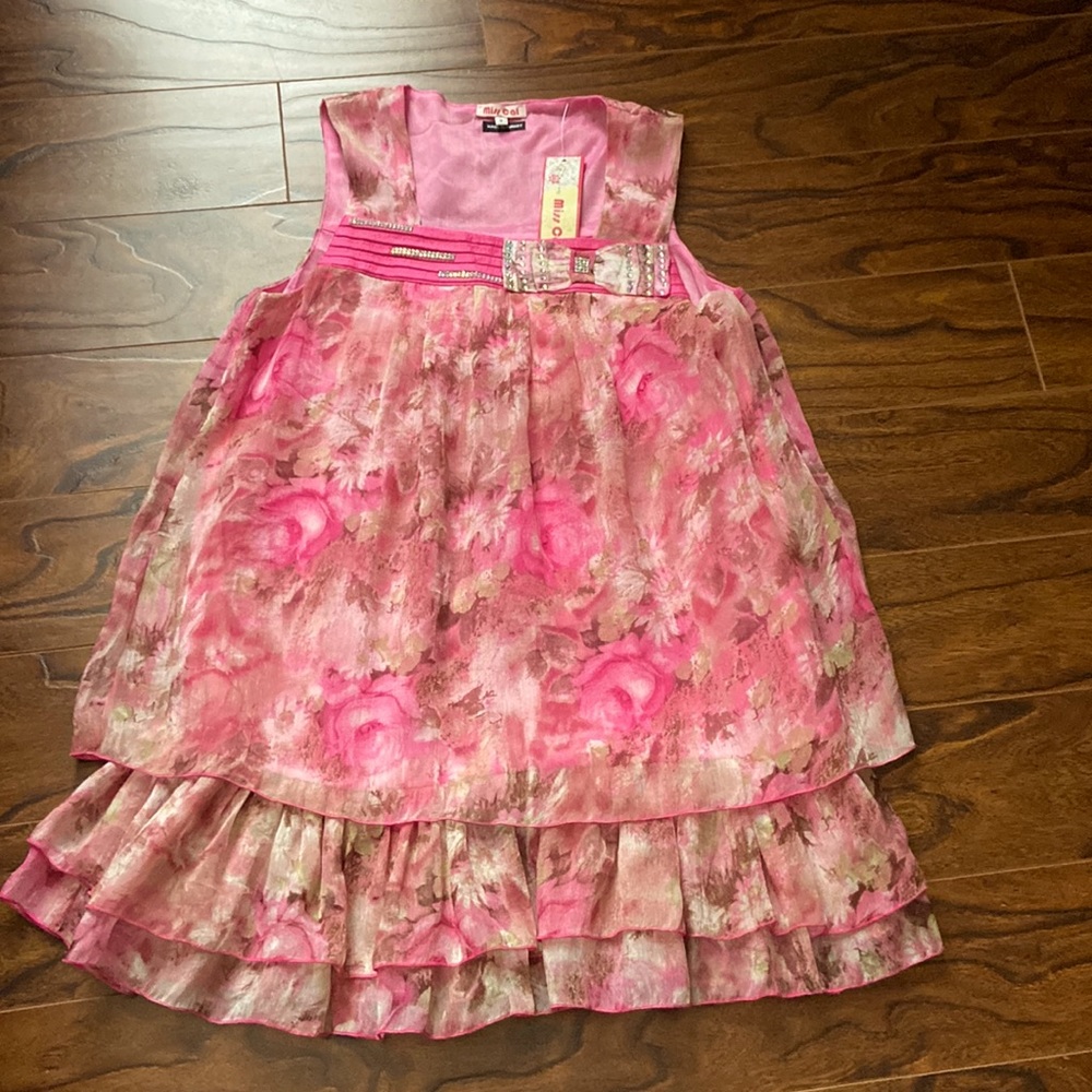 🆕 Pretty pink rose design tunic style dress in size 2
